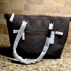 Coach tote